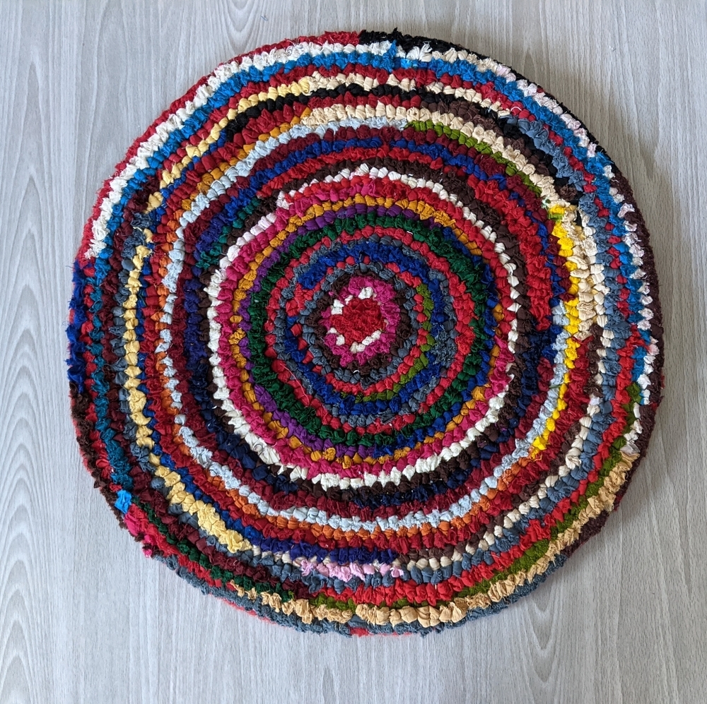Small Round Sustainable Vibrant Floor Mat